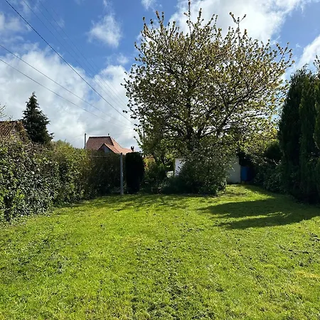 Holiday home Charming Converted Granary Capelle-les Hesdin