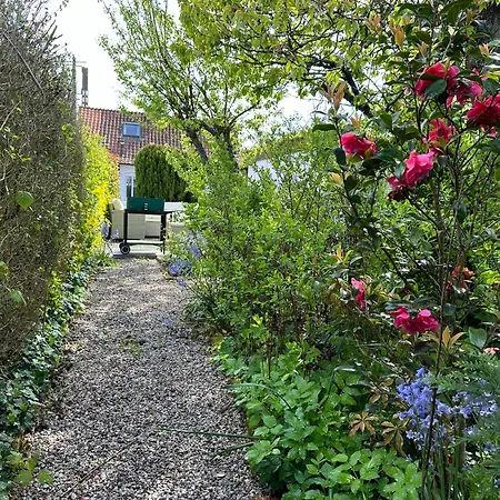Charming Converted Granary Capelle-les Hesdin