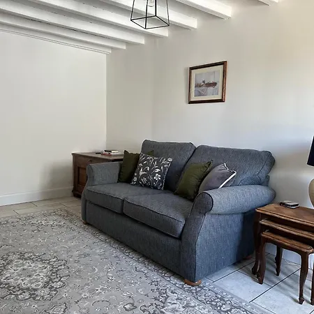 Charming Converted Granary Capelle-les Hesdin